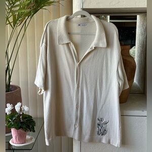 Zara Men’s knit embroidered short-sleeved button down | floral embroidery cream